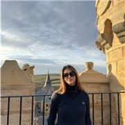 Actualmente estoy terminando la carrera de derecho y en mi tiempo libre me gusta ayudar a los niños que necesiten refuerzo en cualquier asignatura de la eso